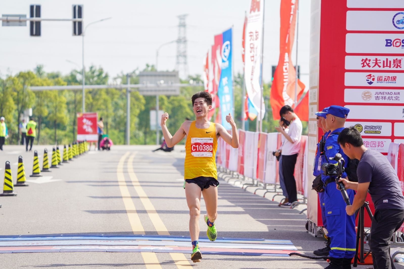 湖南hb火博管理有限公司